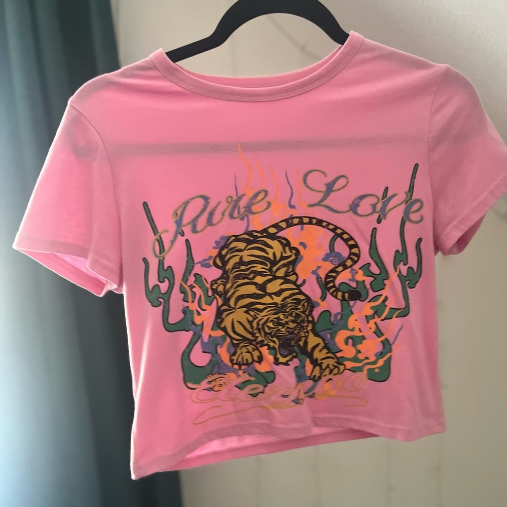Pink Graphic Tee with Tiger Design
